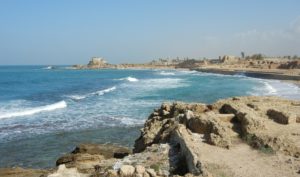 Почему Средиземное море на иврите - הים התיכון - hайам hатихон?